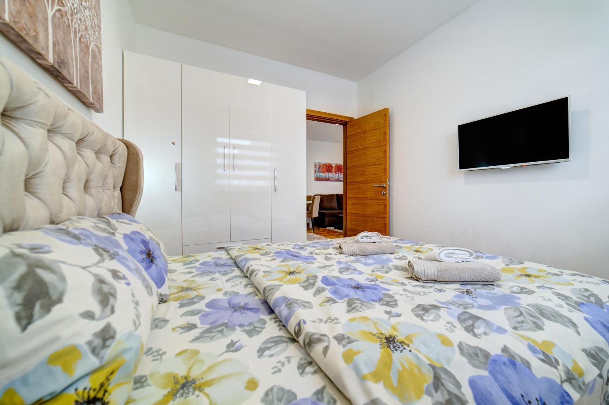 Aroma Apartmani ズラティボール エクステリア 写真